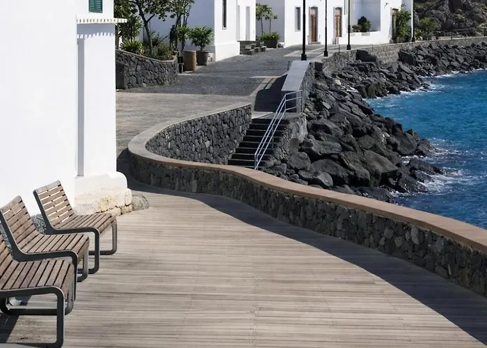 Blue Sea Poris Lägenhet *